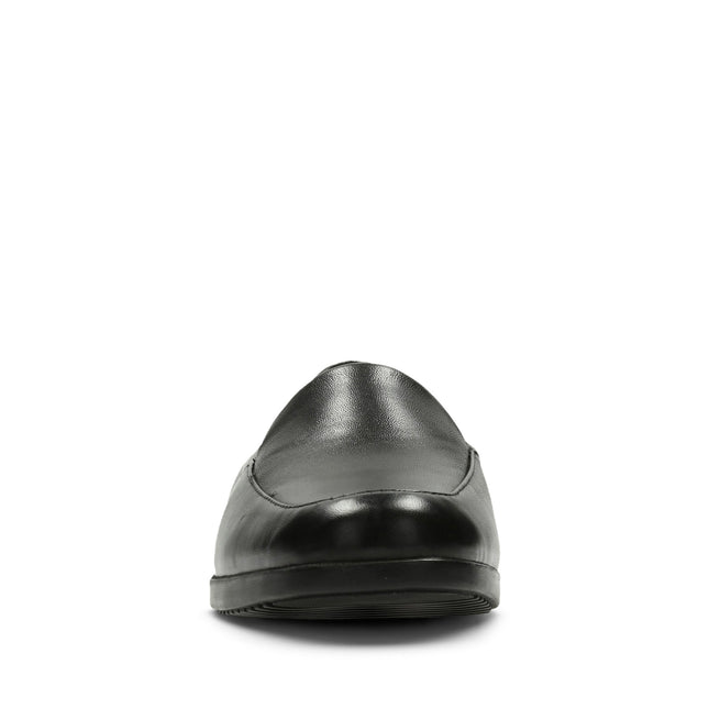 Clarks Women’s Georgia Black Leather Slip-On Loafers – Soft Leather Upper, Cushioned Footbed & Flexible Sole for Everyday Comfort