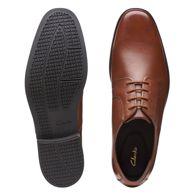 Clarks Men’s Howard Walk Dark Tan Leather Lace-Up Shoes – Classic Formal/Smart-Casual Leather Shoes with Cushion Plus™ Comfort & Grippy Sole