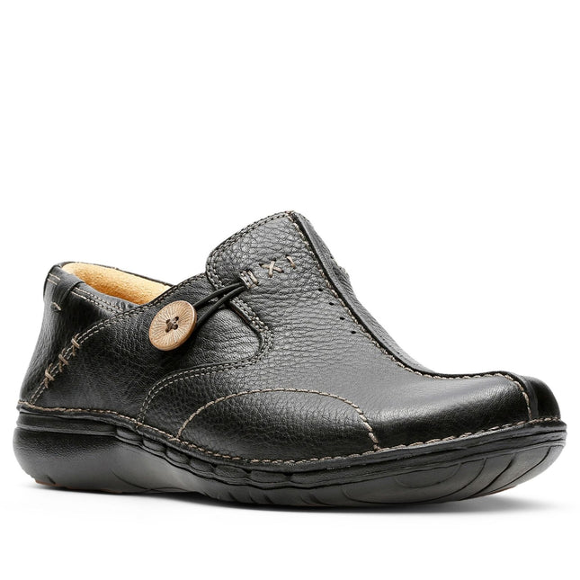 Clarks Women’s Un Loop Black Leather Slip-On Shoes – Soft Leather, Cushioned Comfort & Versatile Everyday Wea