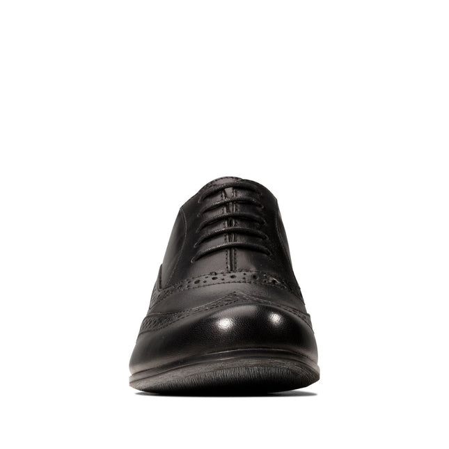 Clarks Women’s Hamble Oak Black Leather Brogues – Classic Lace-Up Brogues with Cushioned Footbed & Low Heel for Everyday Wea