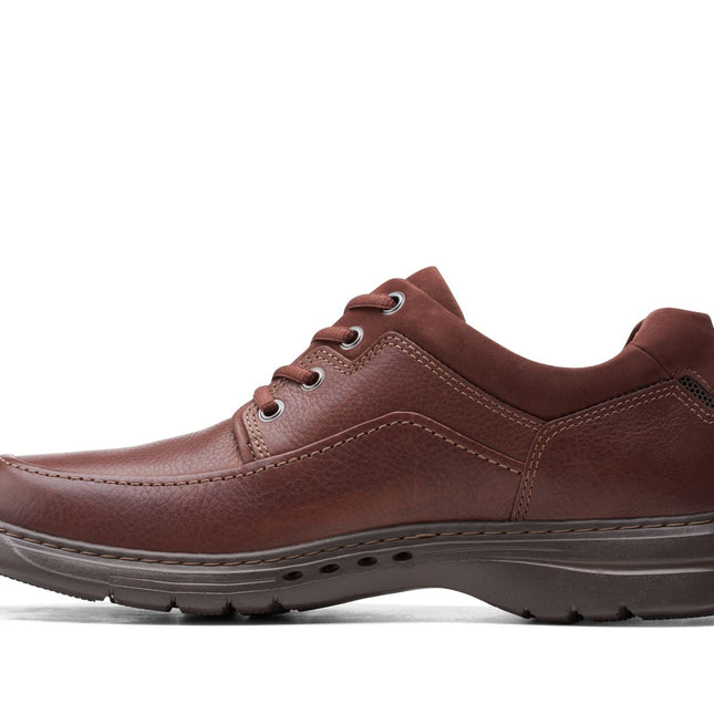 Clarks Men’s Un Brawley Lace Mahogany Leather Lace-Up Shoes – Smart Casual Leather Shoes with Cushioned Comfort & Durable Outsole