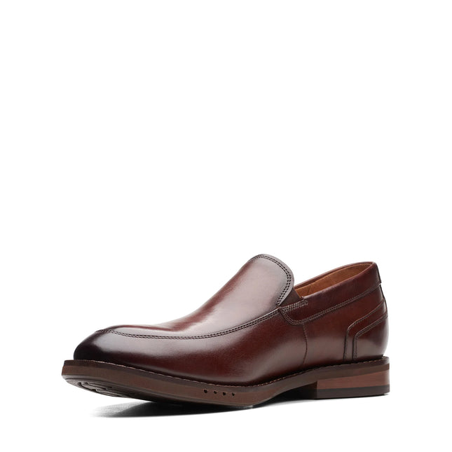 Clarks Un Hugh Step Brown Leather Slip-On Shoes – Lightweight Men’s Smart Casual / Dress Shoes with Cushioned Comfort & Flexible Sole