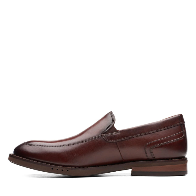 Clarks Un Hugh Step Brown Leather Slip-On Shoes – Lightweight Men’s Smart Casual / Dress Shoes with Cushioned Comfort & Flexible Sole
