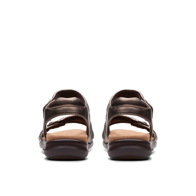Clarks Kitly Ave Women’s Bronze Leather Sandals – Casual sandals with Cushioned Footbed