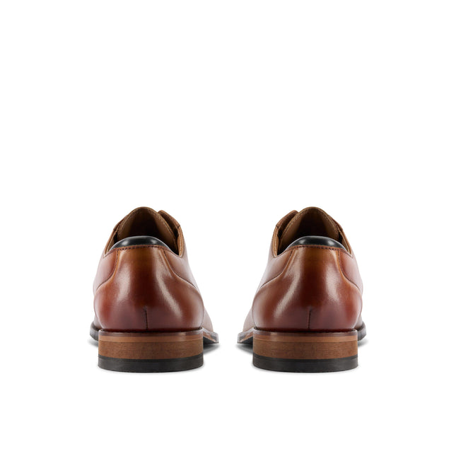 Clarks CraftArlo Lace Tan Leather – Men’s Classic Oxford Lace-Up Shoe