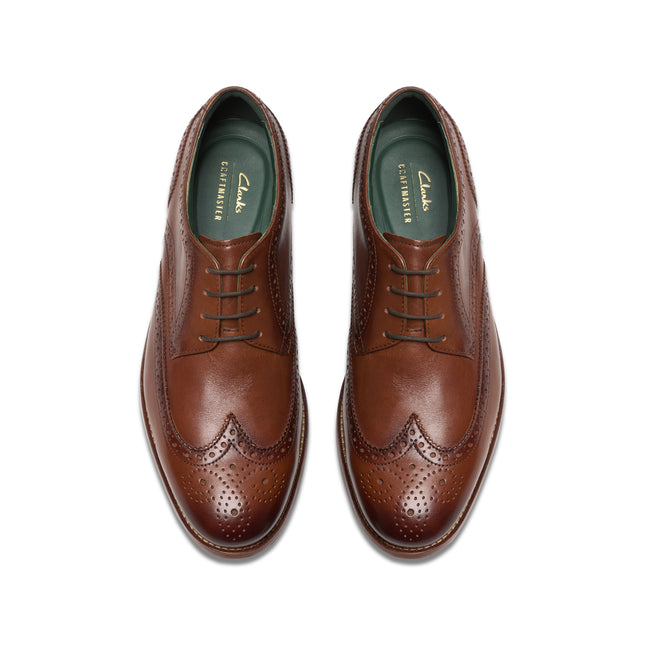 Clarks CraftJames Tip Mid Tan Leather