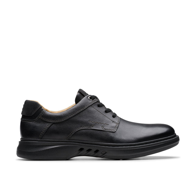 Clarks Un Briley Pace Black Leather Wide Fit Shoe – Comfort Casual with EVA Midsole & Rubber Outsole