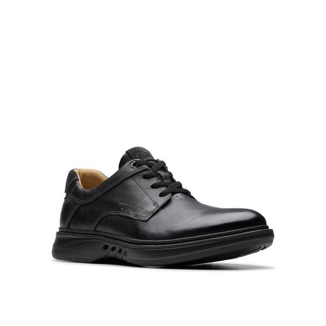 Clarks Un Briley Pace Black Leather Wide Fit Shoe – Comfort Casual with EVA Midsole & Rubber Outsole