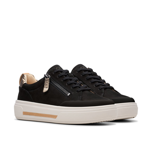 Clarks Women’s Hollyhock Zip Black Leather Trainers – Platform Casual Shoes with Lace-Up & Zip Fastening and Contour Cushion Comfort