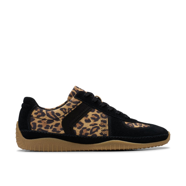 Clarks Women’s Meridor Lo Leopard Print Leather Trainers – Casual Low-Profile Shoes with Contour Cushion Comfort & Stylish Animal Print
