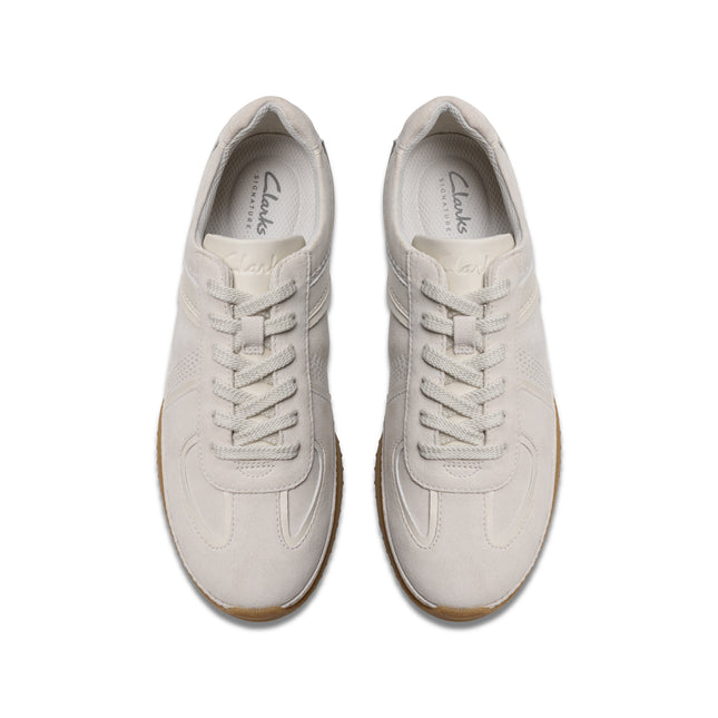 Clarks Women’s Meridor Lo Off-White Low-Profile Trainers – Soft Suede Upper, Contour Cushion Comfort & Everyday Casual Style