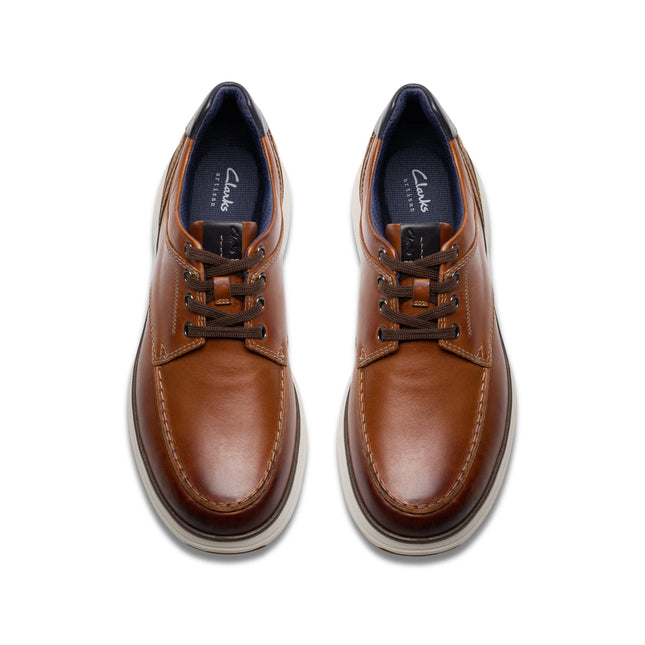 Clarks Men’s Mullan Moc Dark Tan Leather Slip-On Moccasin Shoes – Casual Leather Moccasins with Cushioned Comfort & Flexible Sole