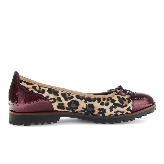 Gabor Women’s 74.100.32 Print Burgundy Flat Pump – Lace-Up Comfort Sneaker with Printed Panels